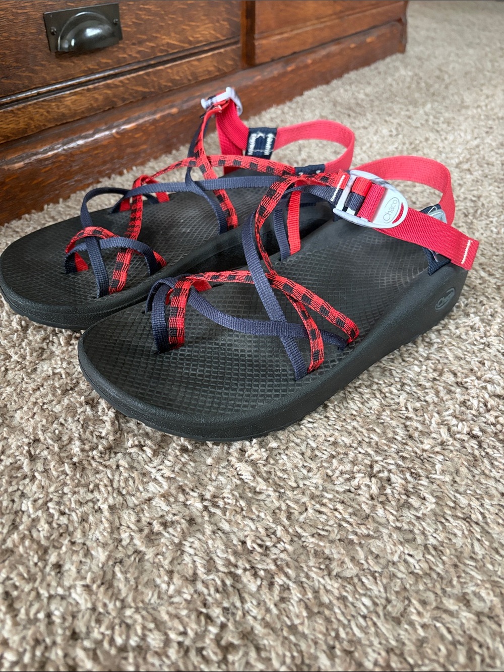 Men’s Chaco Zx2 Classic hiking/ outdoor sandals Red check/ Navy